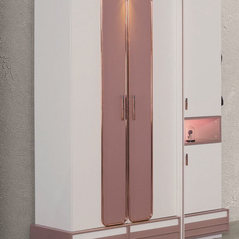 Rose_Kleiderschrank